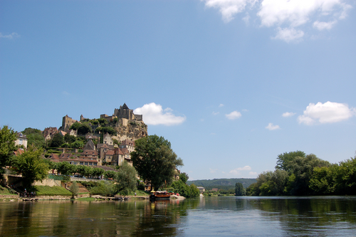 BEYNAC